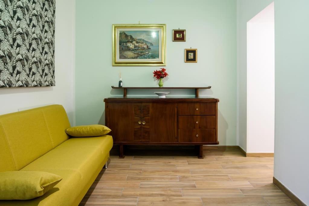 Stazione Treni - Wi-Fi & Netflix Cozy Space Apartment Salerno Exterior photo